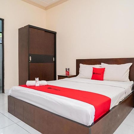 Reddoorz @ Wisma Pangrango Palangkaraya Eksteriør billede