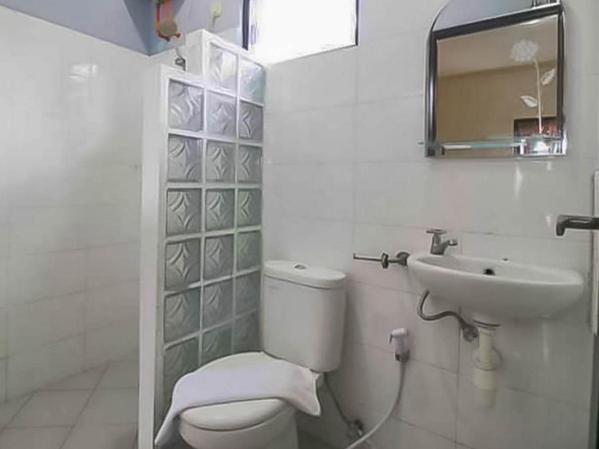 Reddoorz @ Wisma Pangrango Palangkaraya Eksteriør billede