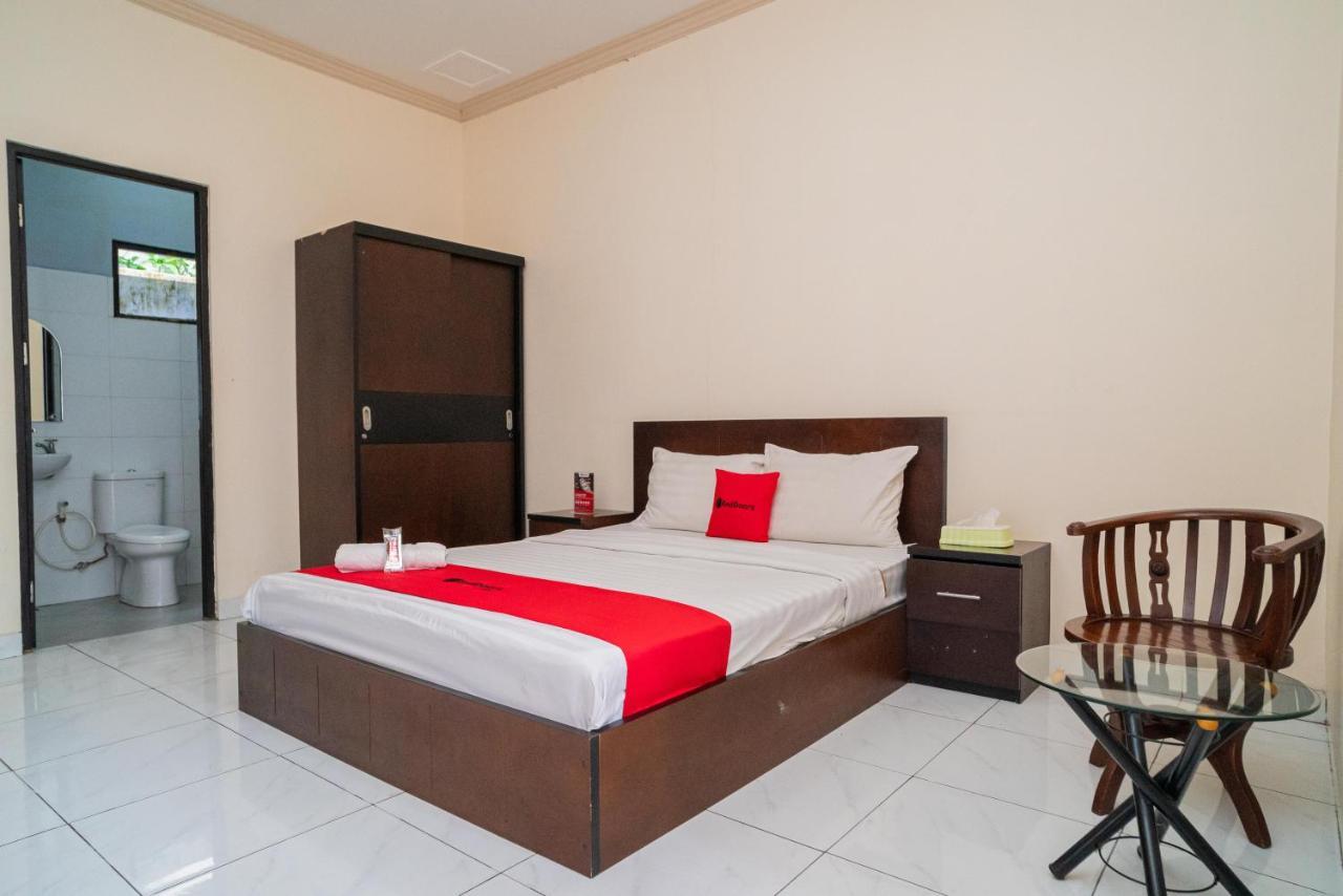 Reddoorz @ Wisma Pangrango Palangkaraya Eksteriør billede
