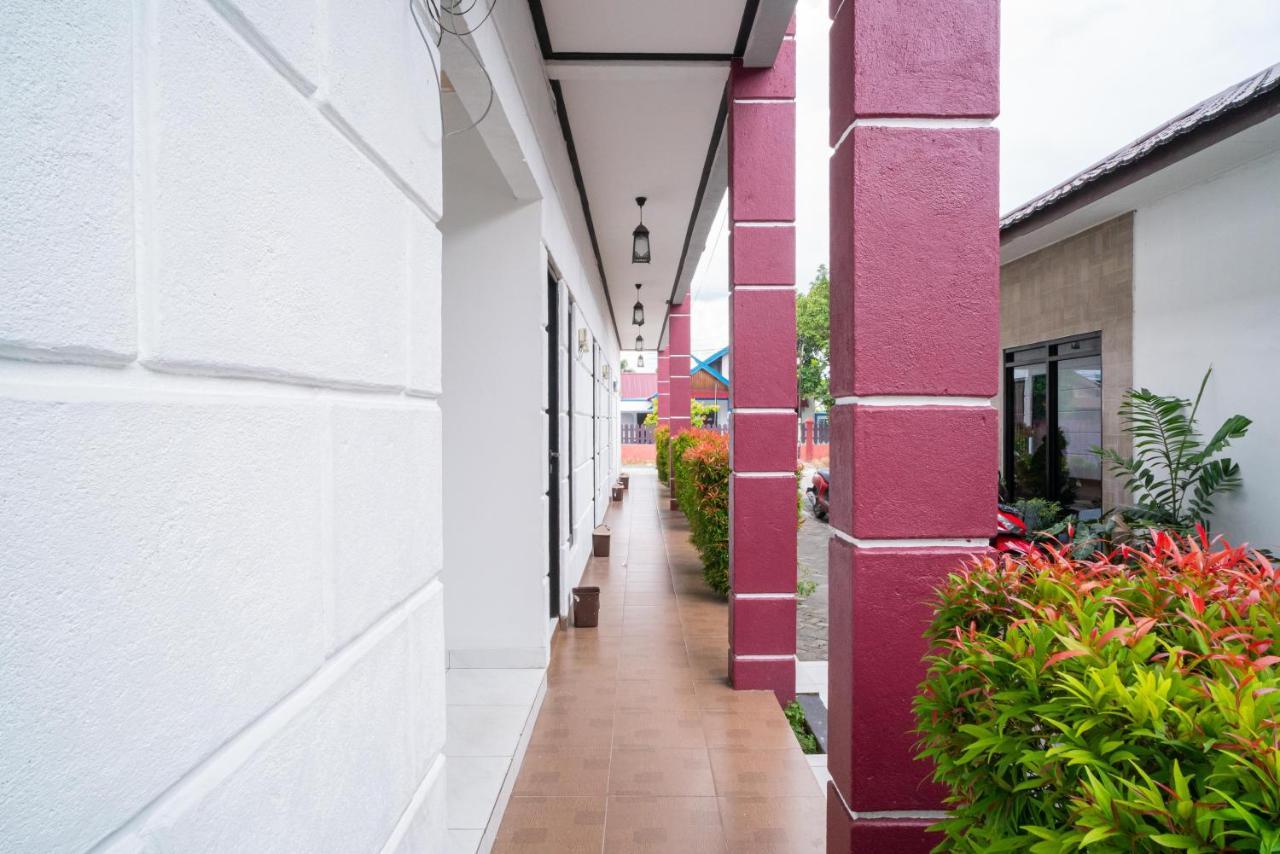 Reddoorz @ Wisma Pangrango Palangkaraya Eksteriør billede