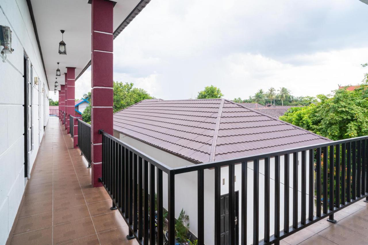 Reddoorz @ Wisma Pangrango Palangkaraya Eksteriør billede
