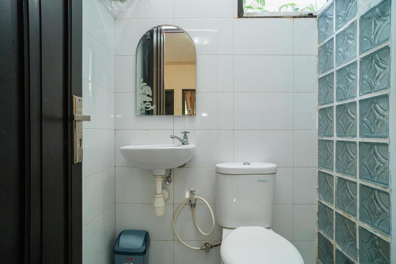Reddoorz @ Wisma Pangrango Palangkaraya Eksteriør billede